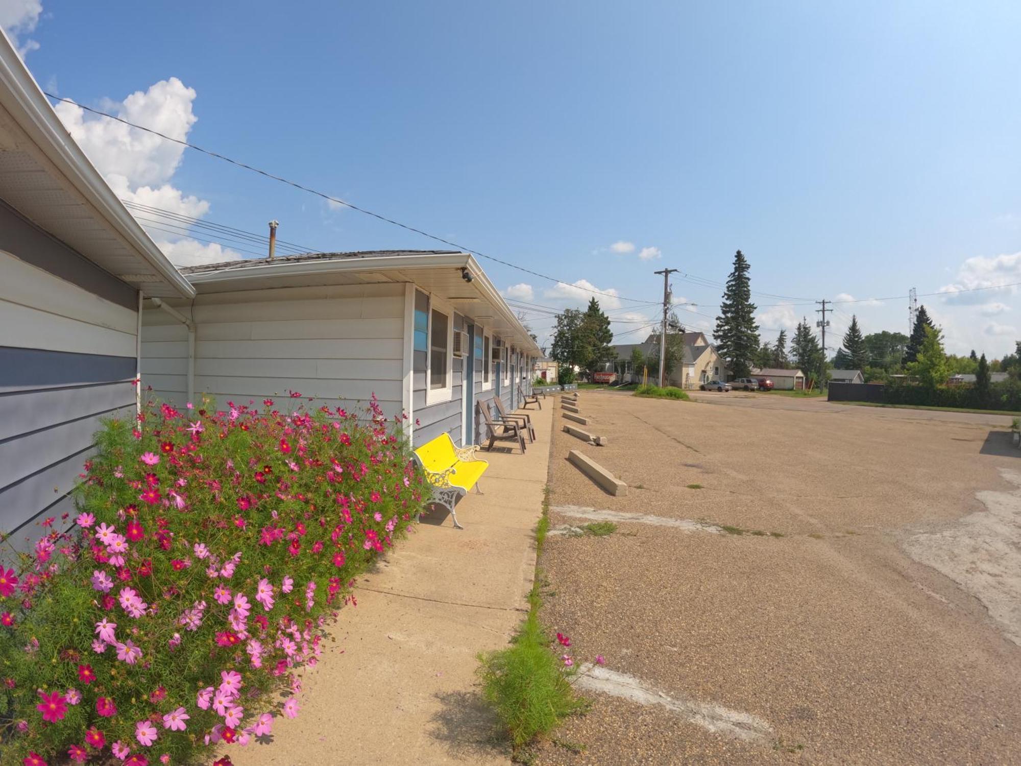 Westview Motel Vegreville Exterior photo