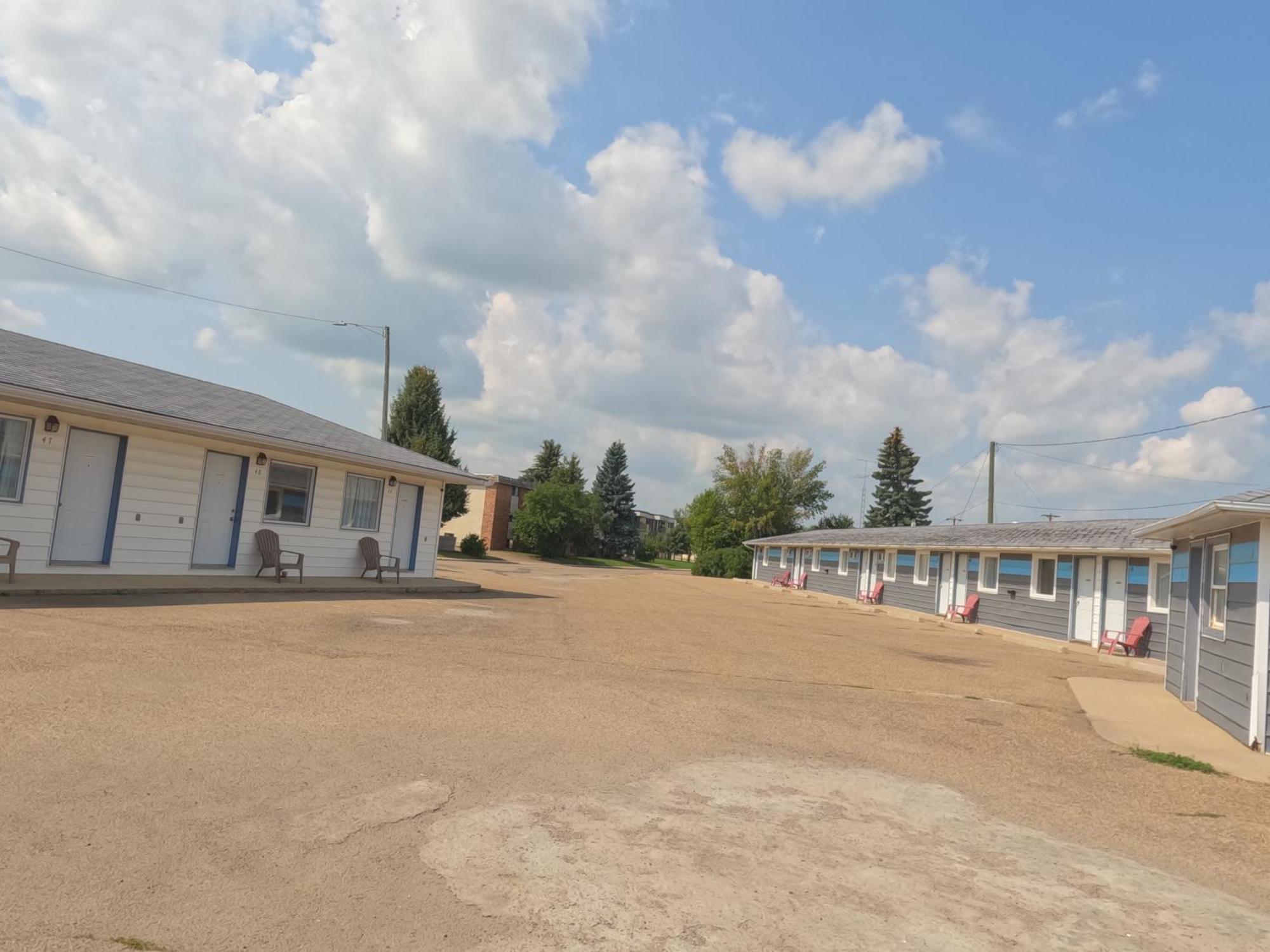 Westview Motel Vegreville Exterior photo